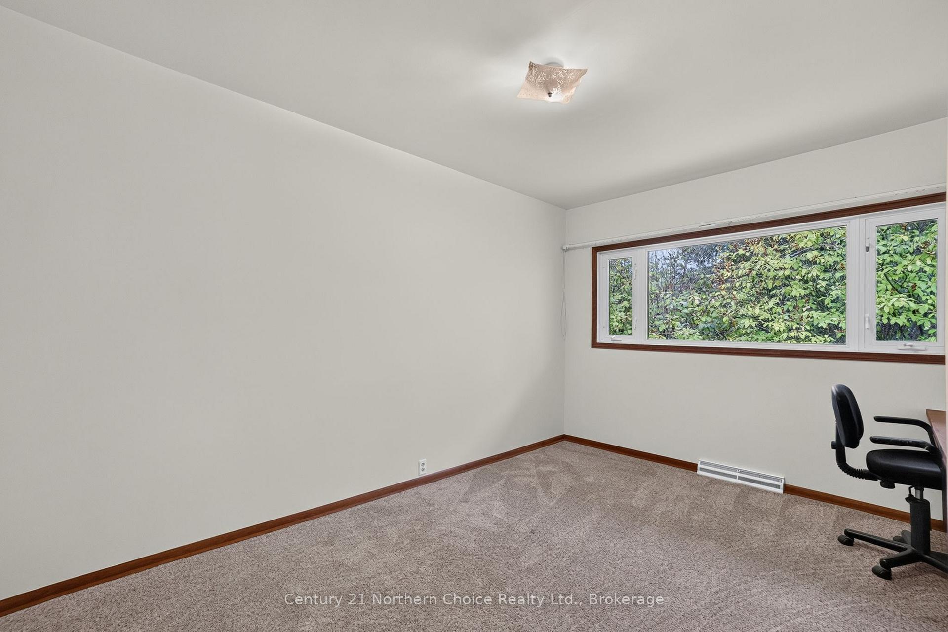Photo 34 of 15 Parmeter Road, Kenora, Kenora East — HOMEH