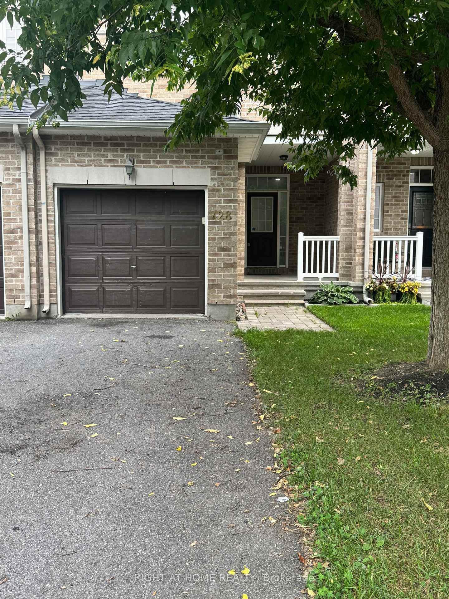 Photo 2 of 428 Foxhall Way, Ottawa, Kanata - Bridlewood — HOMEH