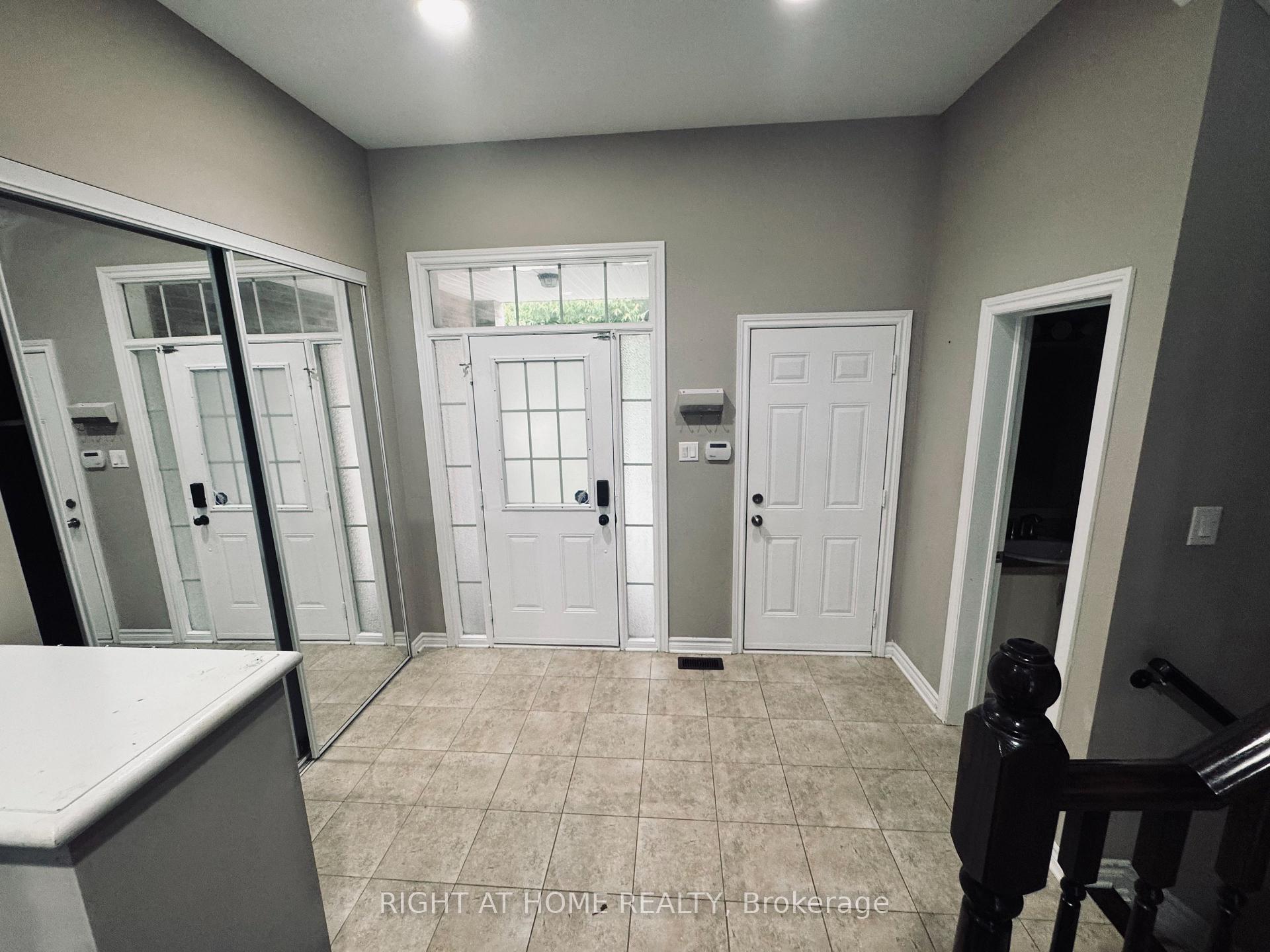 Photo 3 of 428 Foxhall Way, Ottawa, Kanata - Bridlewood — HOMEH