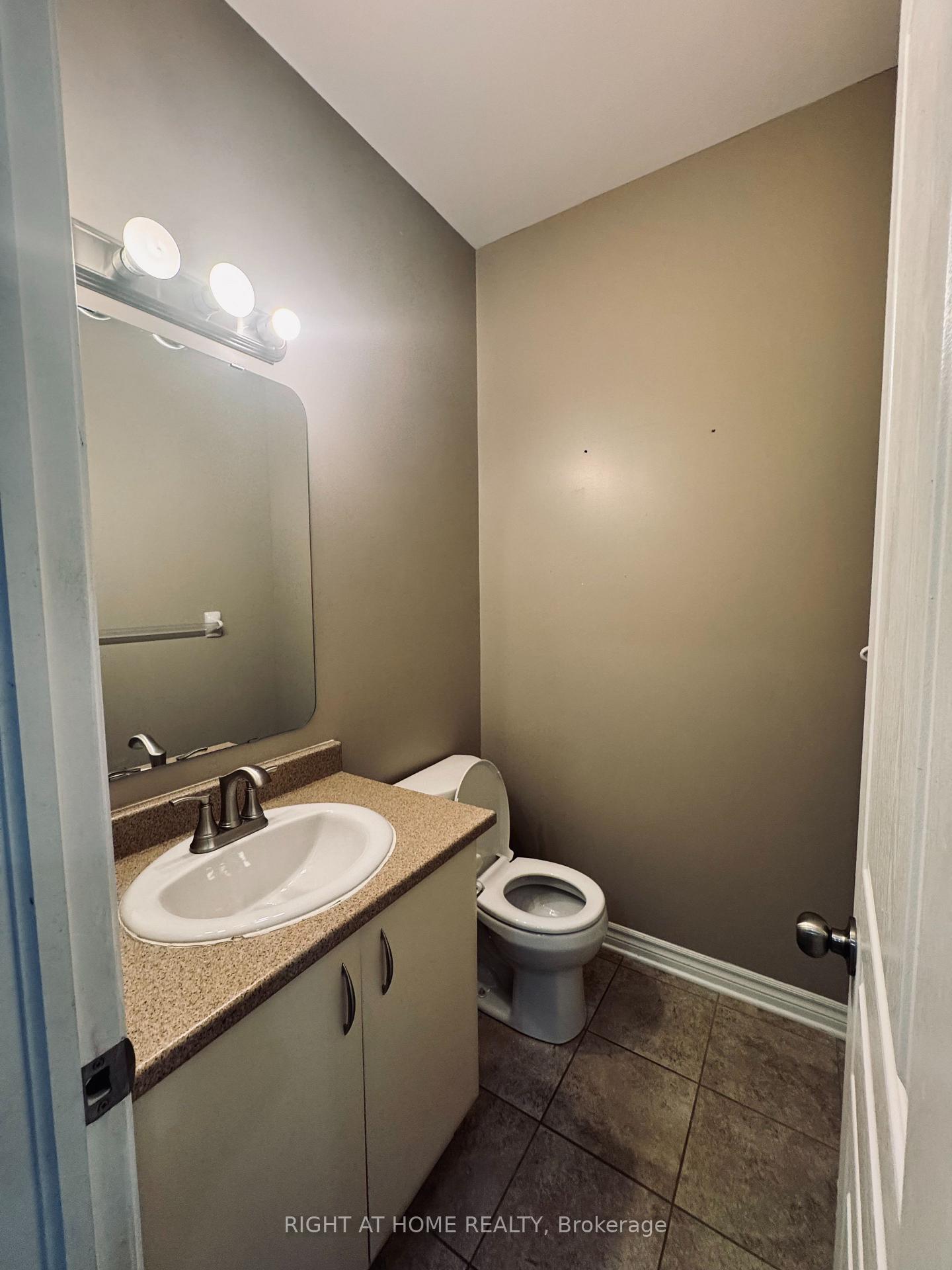 Photo 9 of 428 Foxhall Way, Ottawa, Kanata - Bridlewood — HOMEH