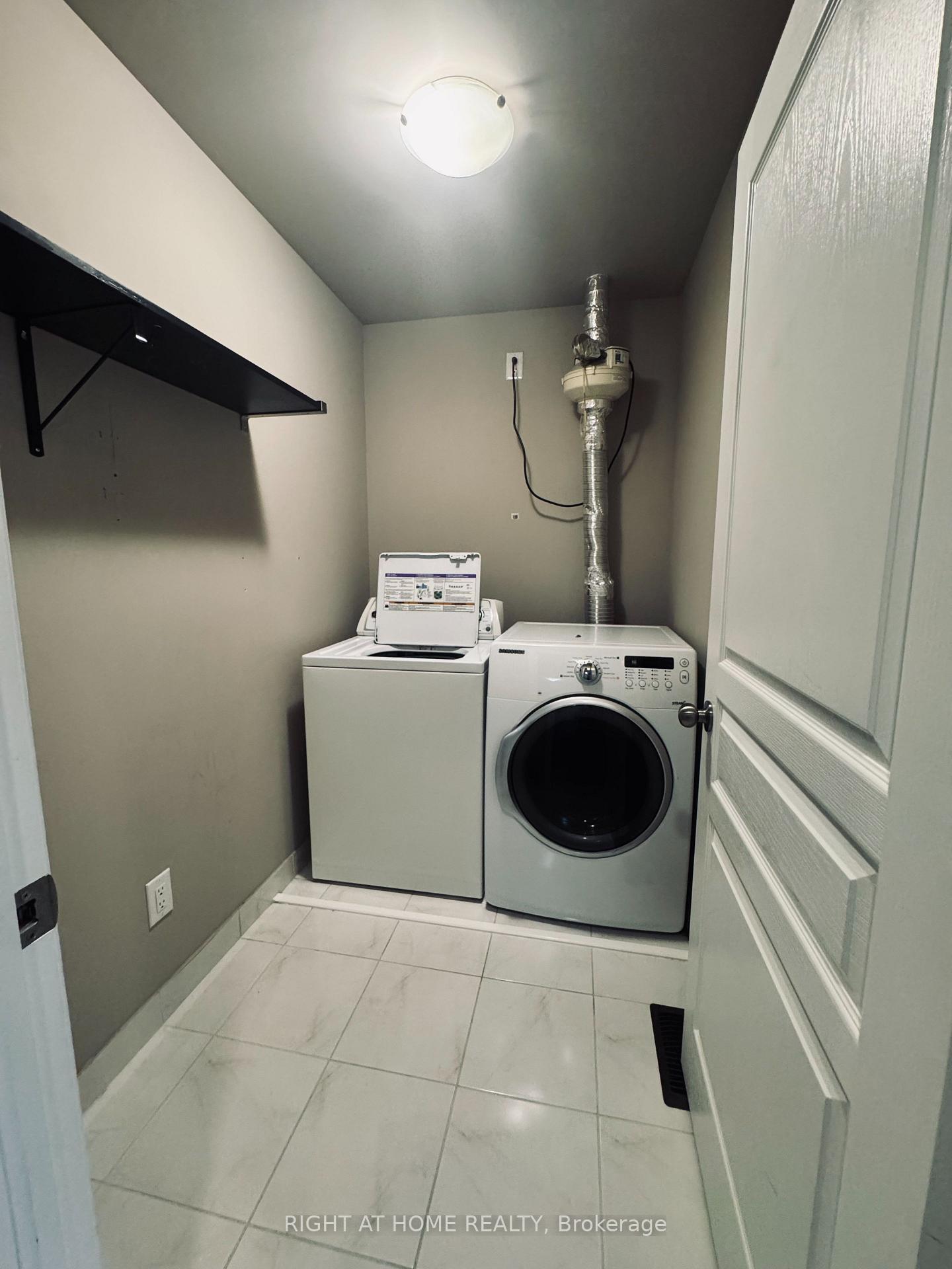 Photo 15 of 428 Foxhall Way, Ottawa, Kanata - Bridlewood — HOMEH