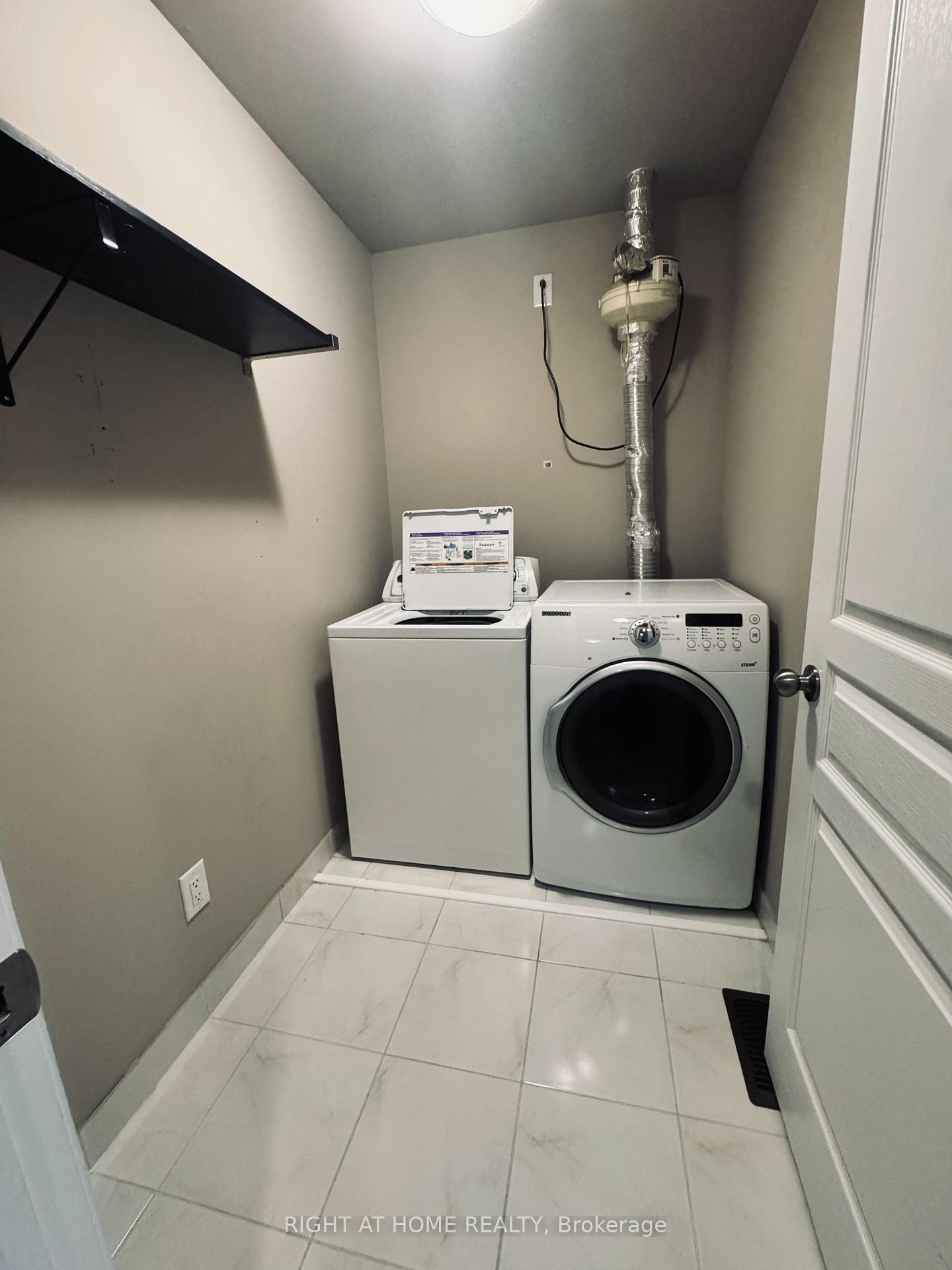 Photo 16 of 428 Foxhall Way, Ottawa, Kanata - Bridlewood — HOMEH