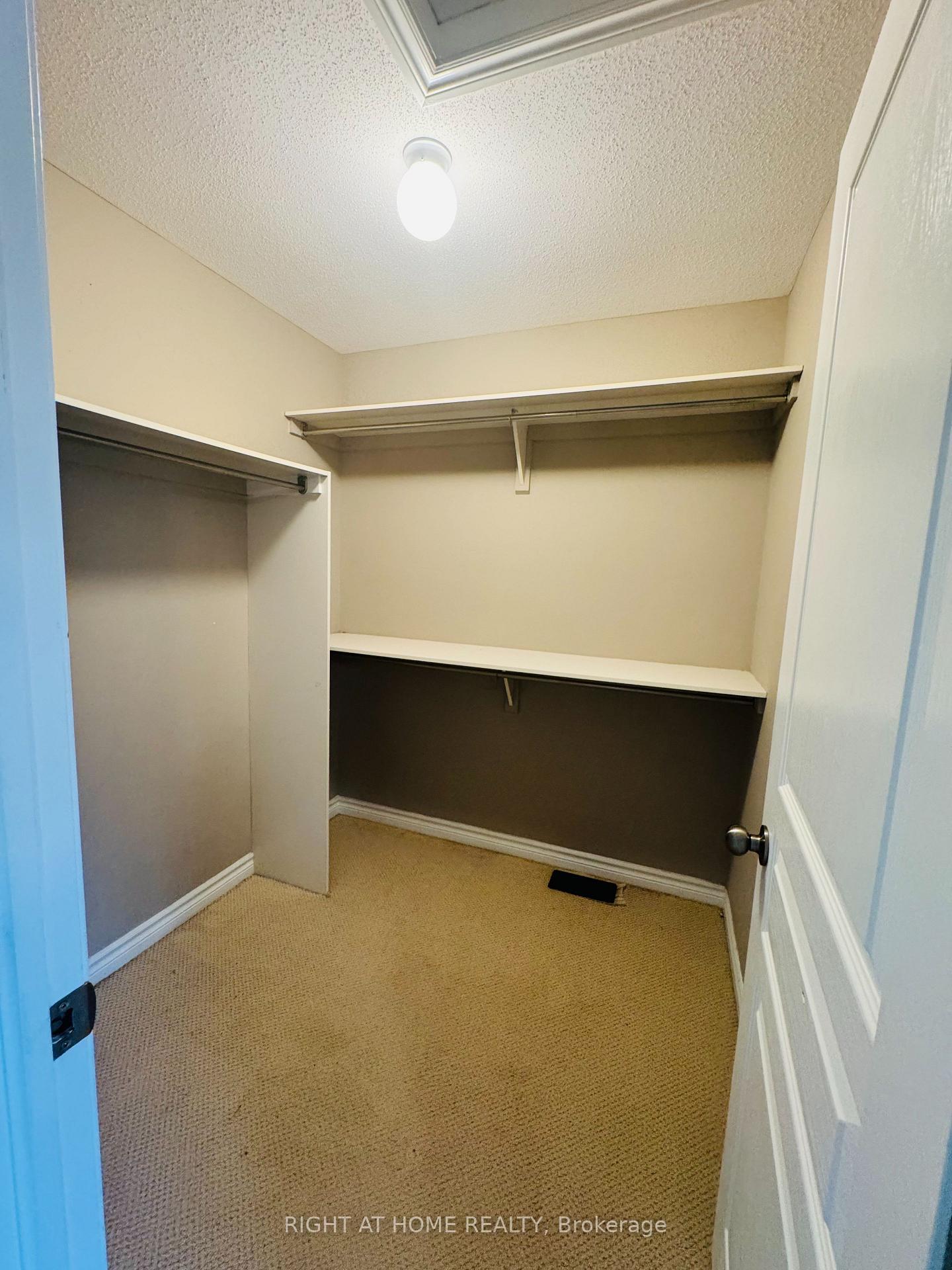Photo 22 of 428 Foxhall Way, Ottawa, Kanata - Bridlewood — HOMEH