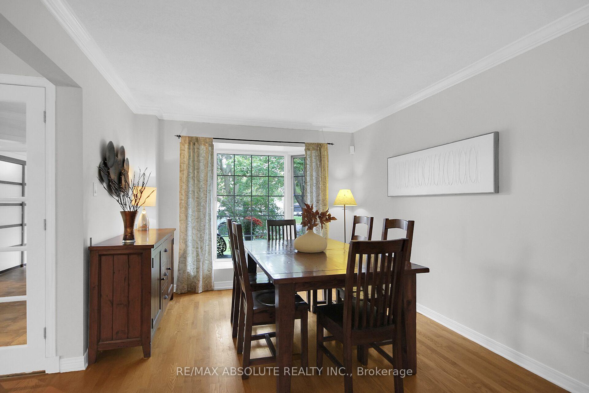 Photo 8 of 38 Forestglade Crescent, Ottawa, Hunt Club Park — HOMEH