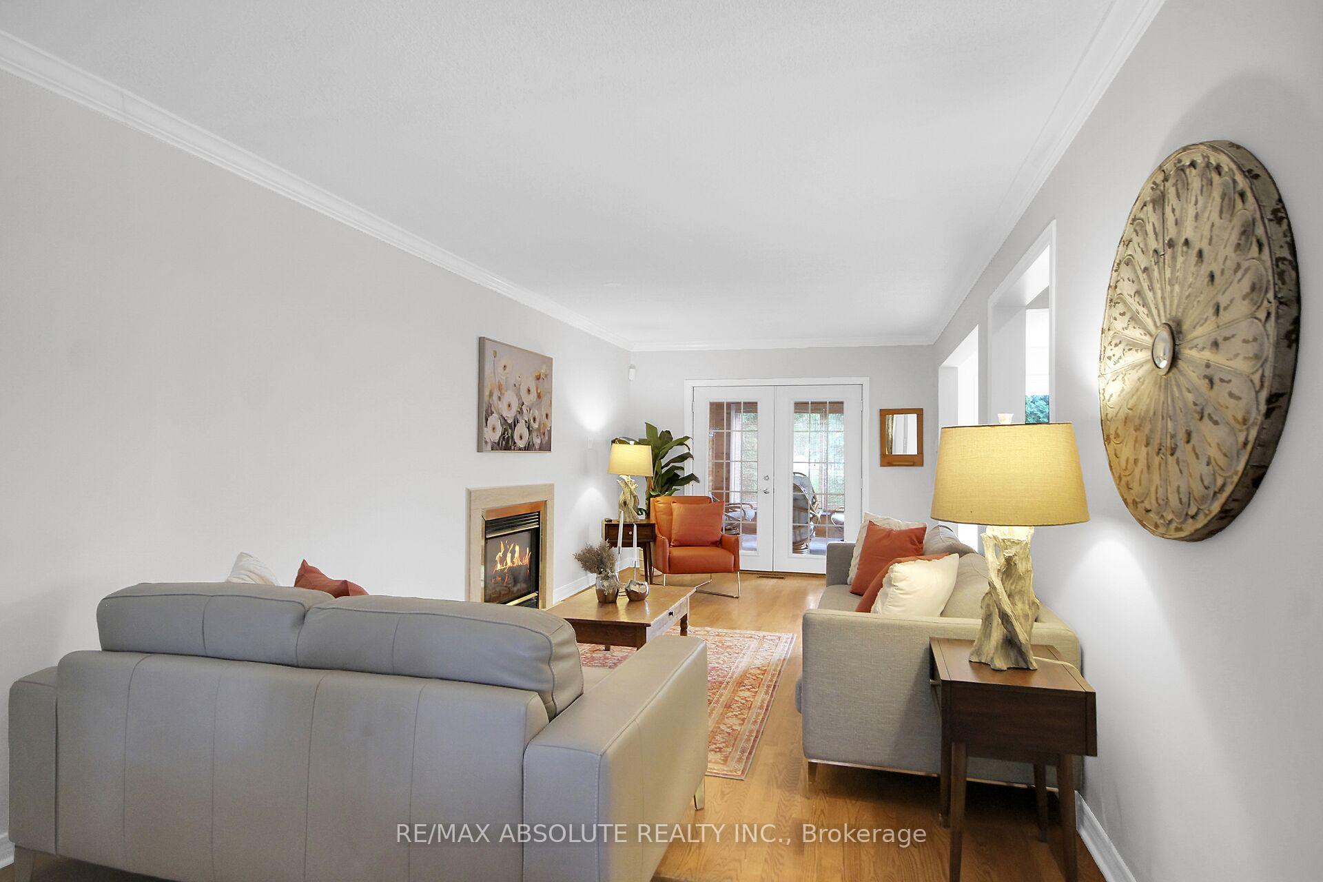 Photo 10 of 38 Forestglade Crescent, Ottawa, Hunt Club Park — HOMEH