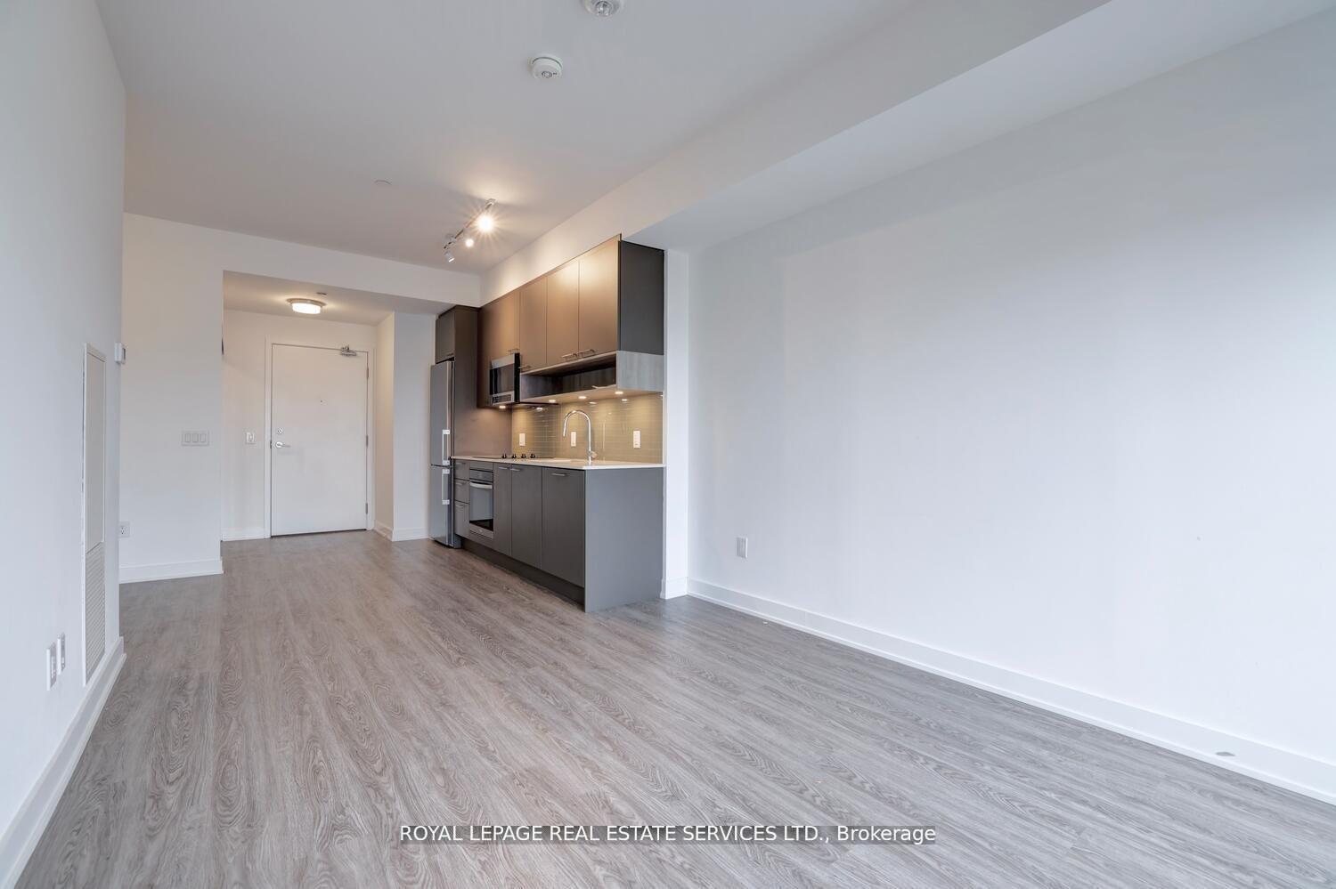 Photo 11 of Unit 712, 3005 Pine Glen Road, Oakville, Westmount — HOMEH