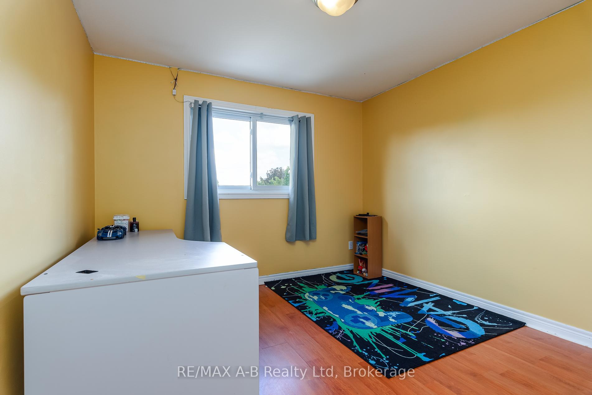 Photo 31 of 108 Walsh Crescent, Stratford — HOMEH