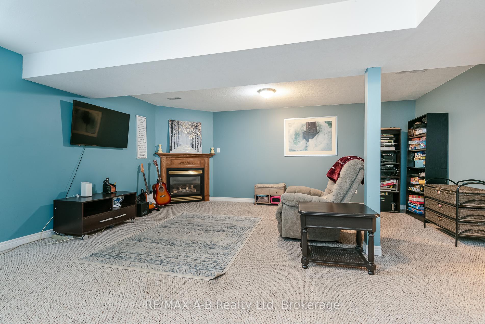 Photo 39 of 108 Walsh Crescent, Stratford — HOMEH