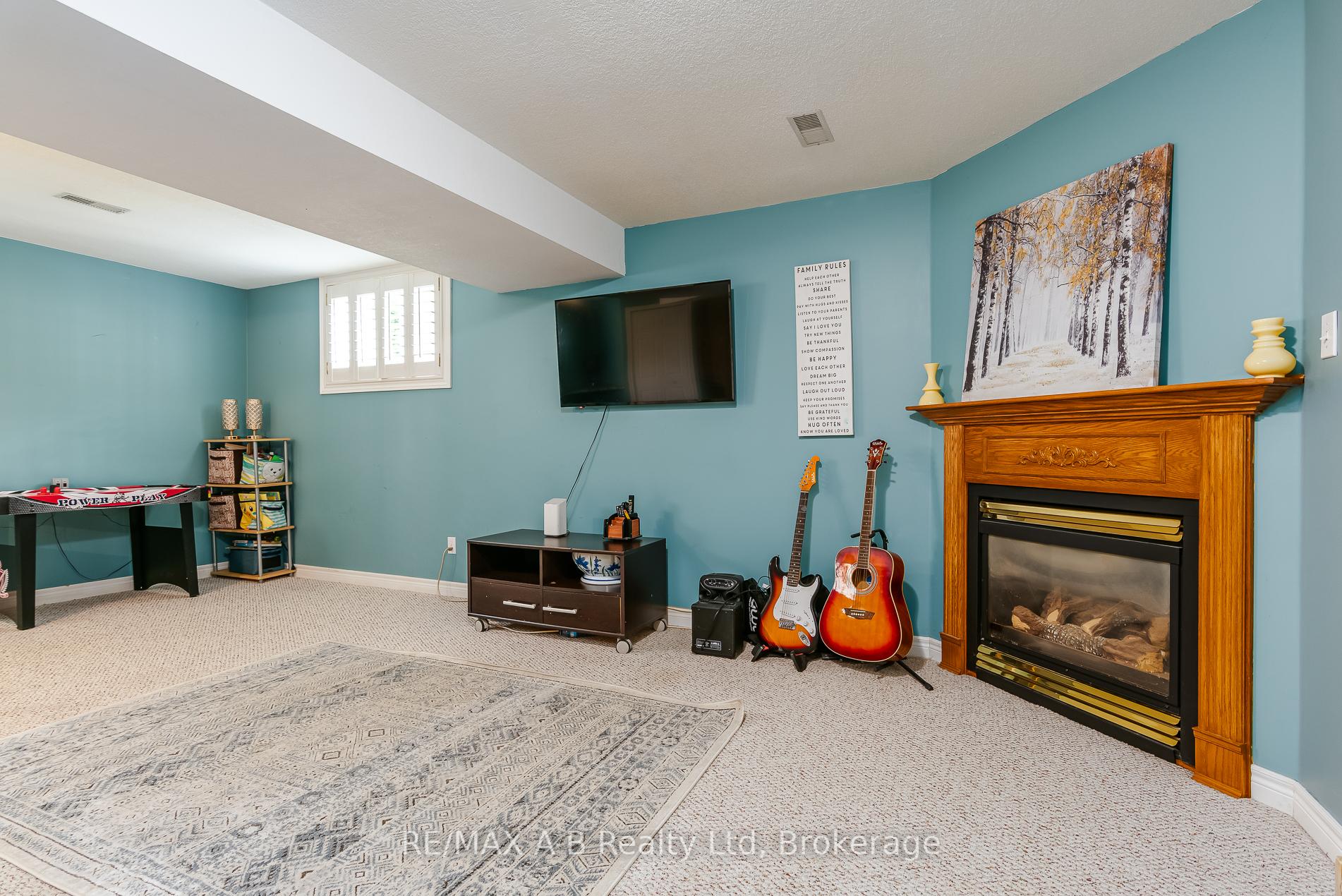 Photo 42 of 108 Walsh Crescent, Stratford — HOMEH