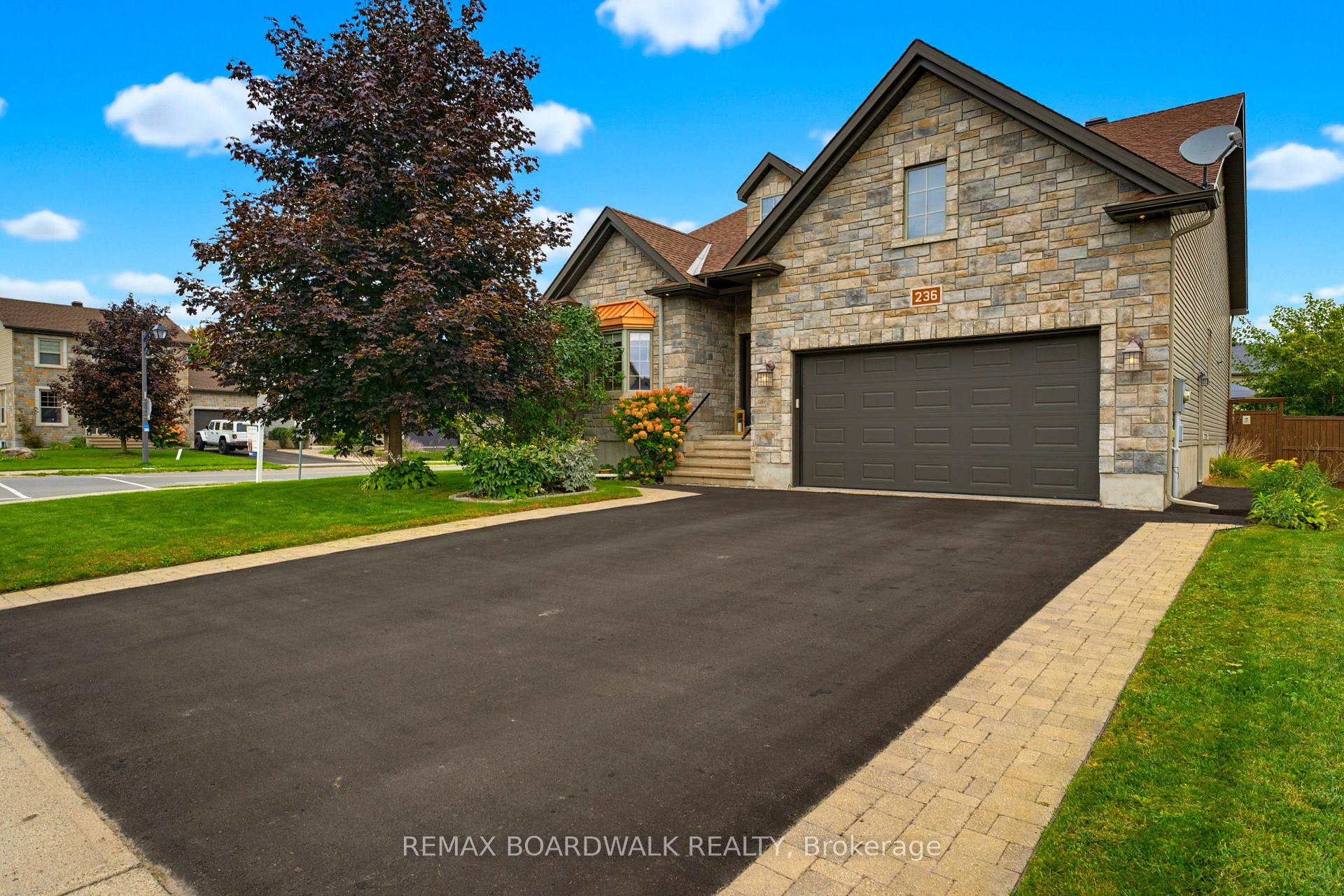 Photo of 236 Sterling Avenue