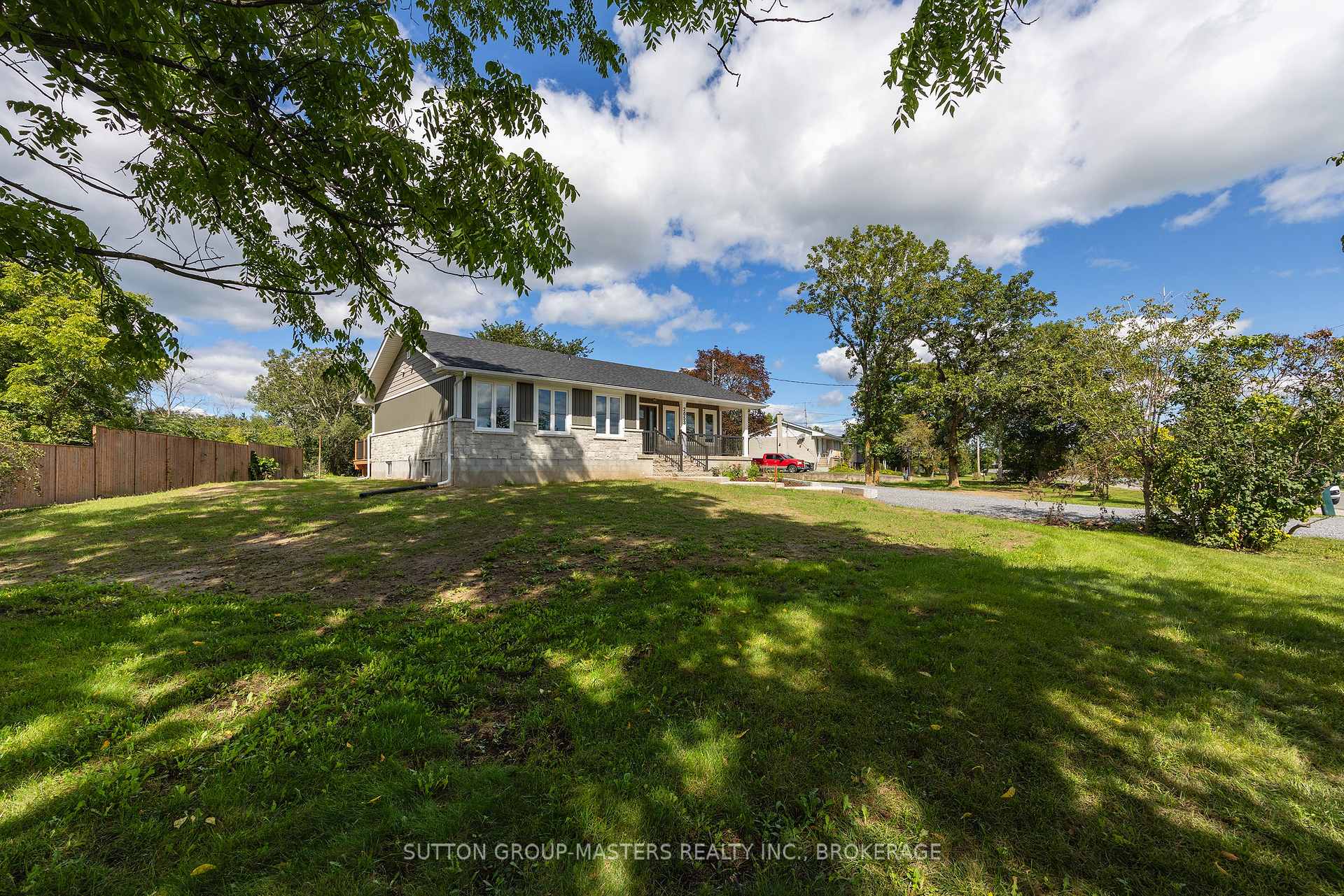 Photo 3 of 2053 Cole Hill Road, Kingston, City North of 401 — HOMEH