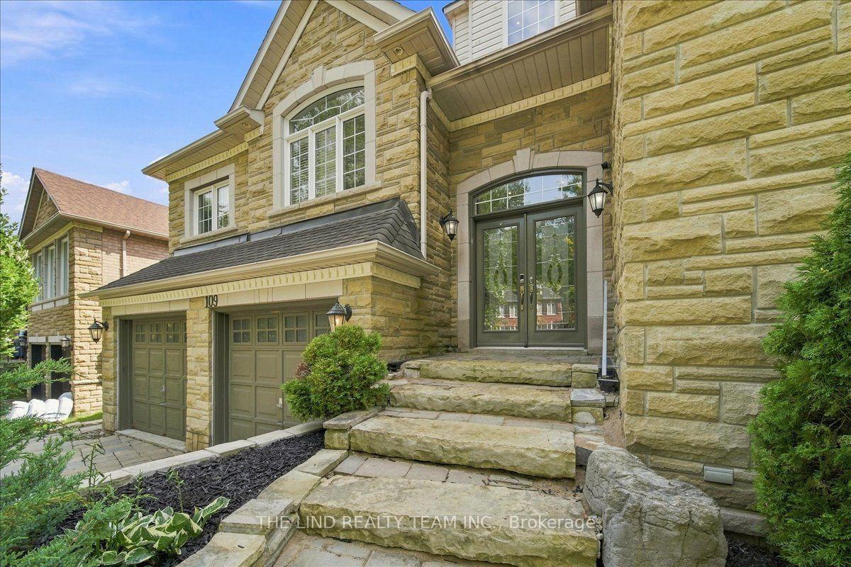Photo 3 of 109 Willis Drive, Aurora, Aurora Highlands — HOMEH