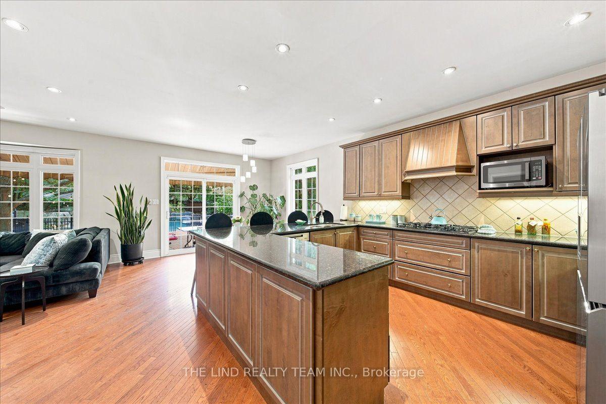 Photo 10 of 109 Willis Drive, Aurora, Aurora Highlands — HOMEH