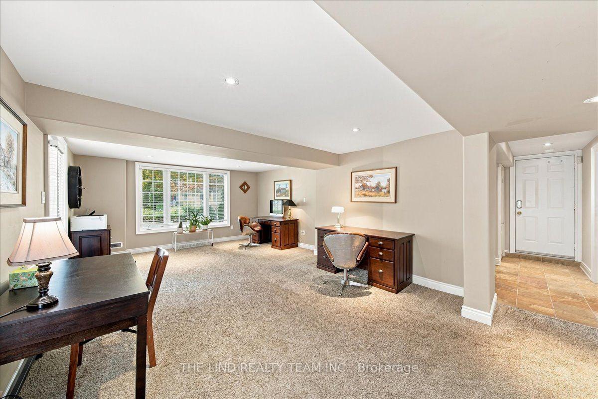 Photo 32 of 109 Willis Drive, Aurora, Aurora Highlands — HOMEH