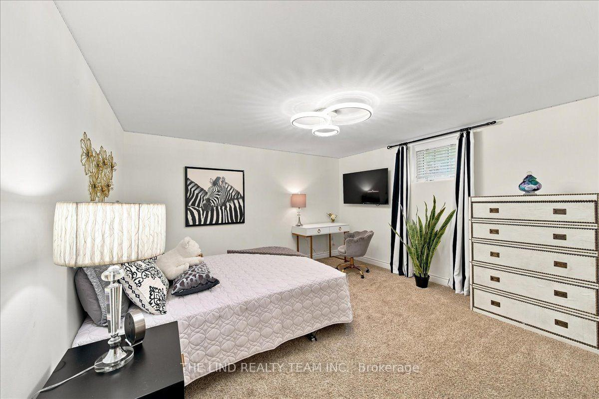 Photo 33 of 109 Willis Drive, Aurora, Aurora Highlands — HOMEH