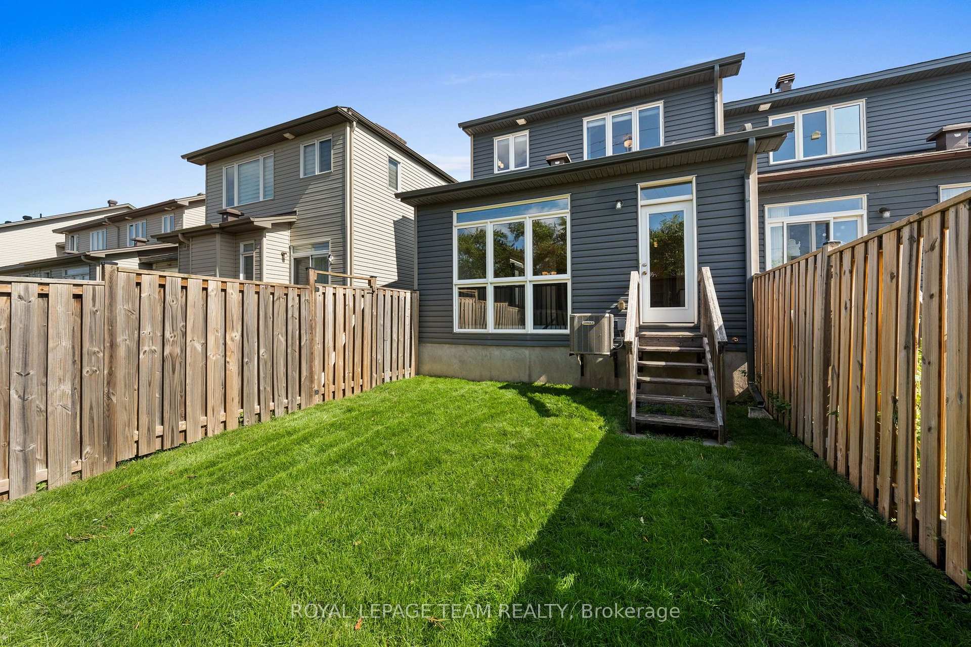 Photo 39 of 547 Rioja Street, Ottawa, Kanata - Emerald Meadows/Trailwest — HOMEH
