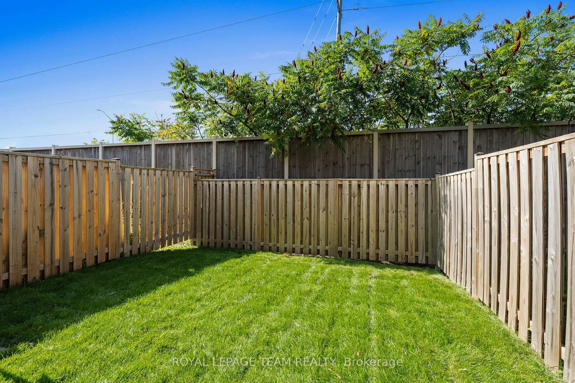 Photo 42 of 547 Rioja Street, Ottawa, Kanata - Emerald Meadows/Trailwest — HOMEH