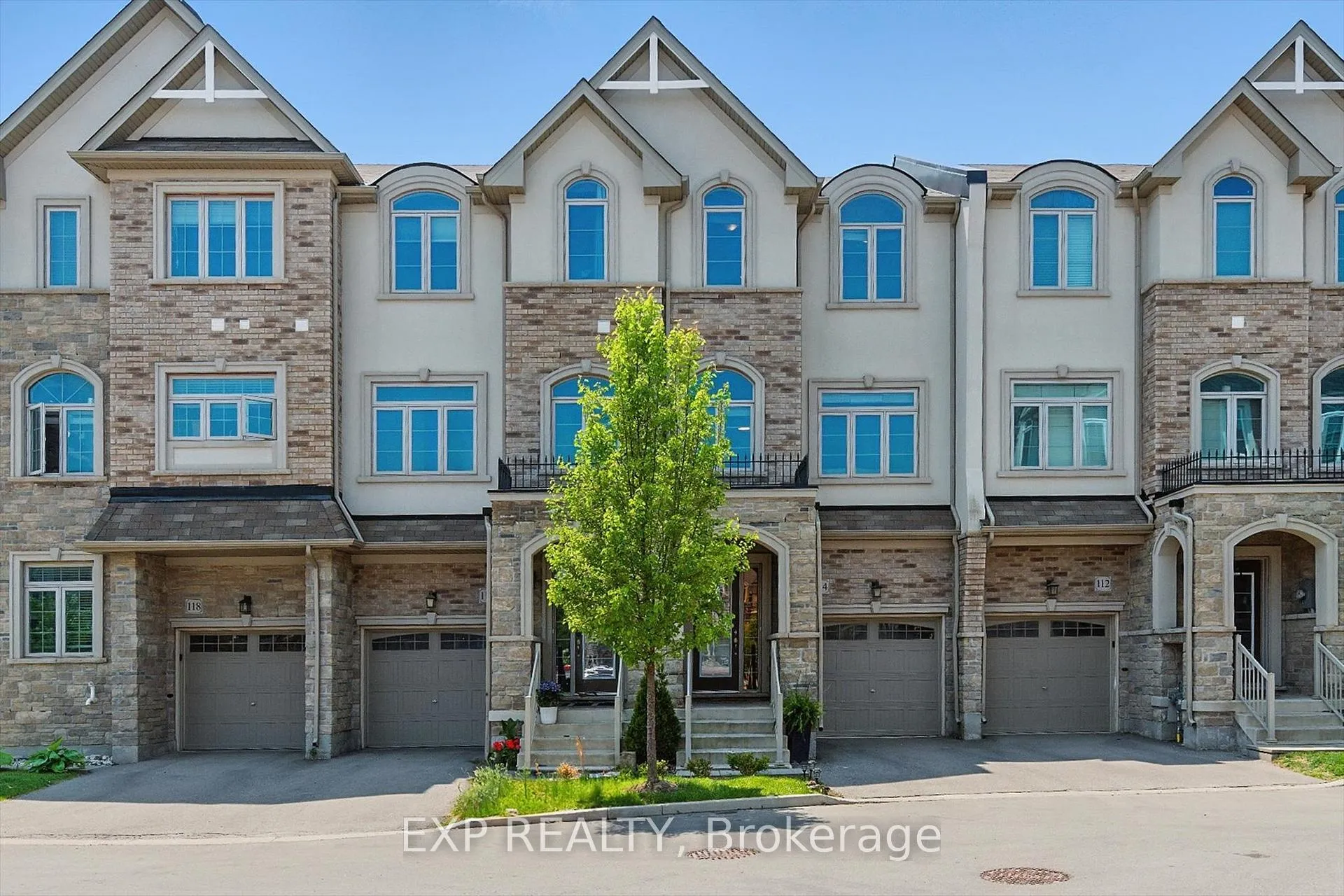 Photo 1 of 114 Borers Creek Circle, Hamilton, Waterdown — HOMEH