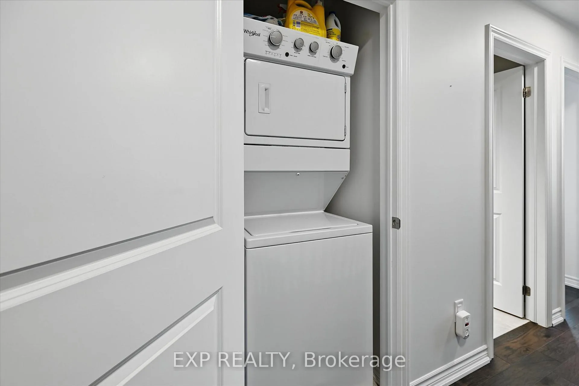 Photo 36 of 114 Borers Creek Circle, Hamilton, Waterdown — HOMEH