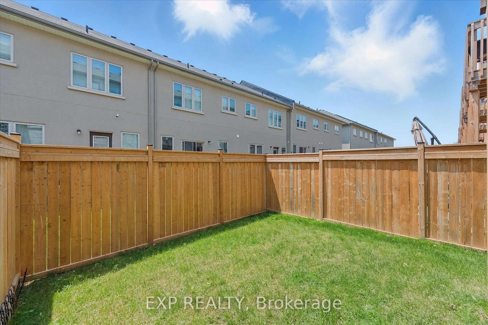 Photo 44 of 114 Borers Creek Circle, Hamilton, Waterdown — HOMEH
