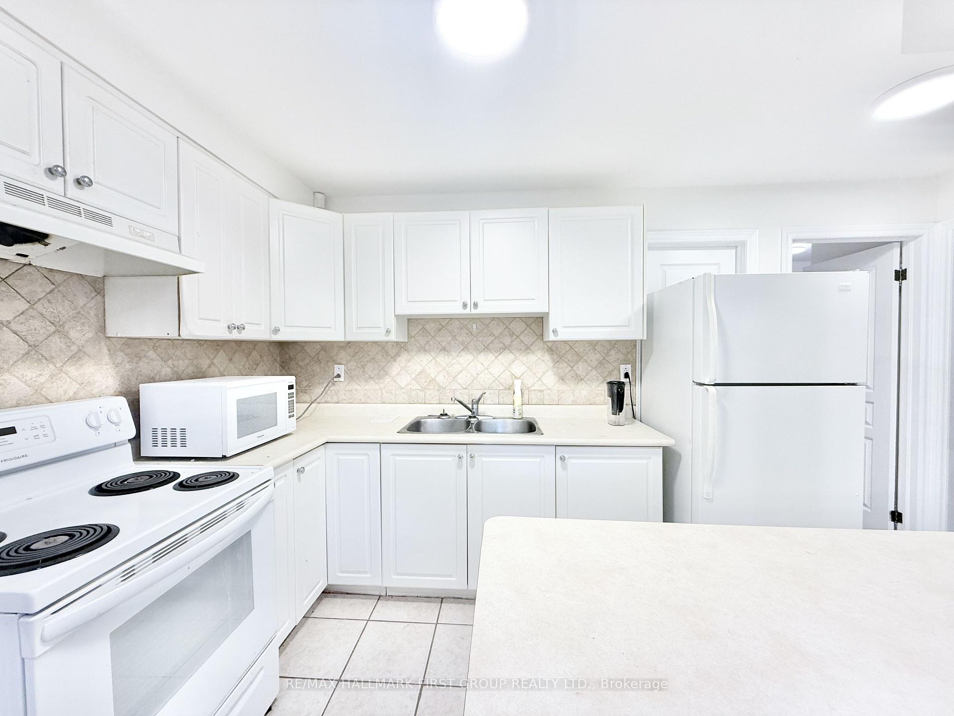 Photo 2 of 22 Risebrough Avenue, North York, Newtonbrook East — HOMEH