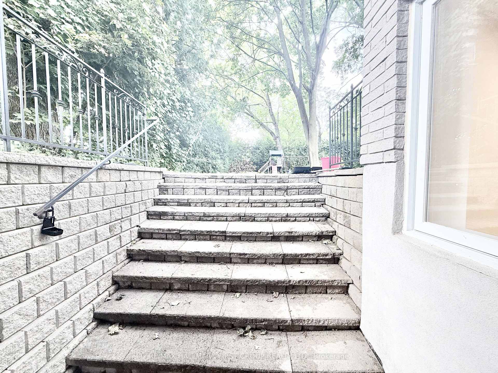 Photo 13 of 22 Risebrough Avenue, North York, Newtonbrook East — HOMEH