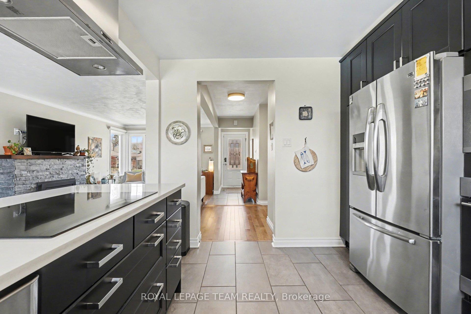 Photo 7 of 2149 Dublin Avenue, Ottawa, Bel Air Park — HOMEH
