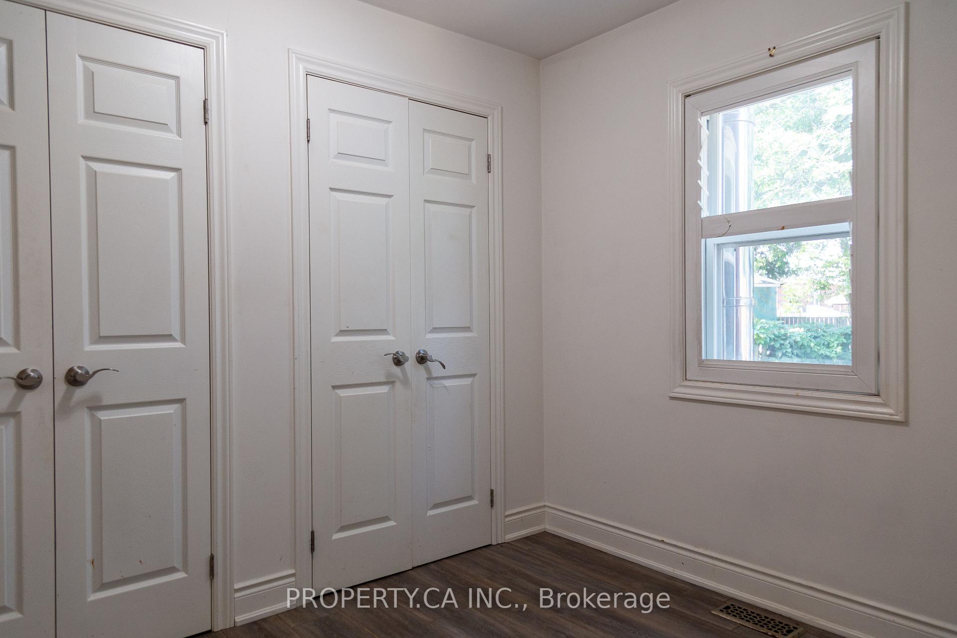Photo 12 of 8 Dufferin Street, Barrie, Sanford — HOMEH