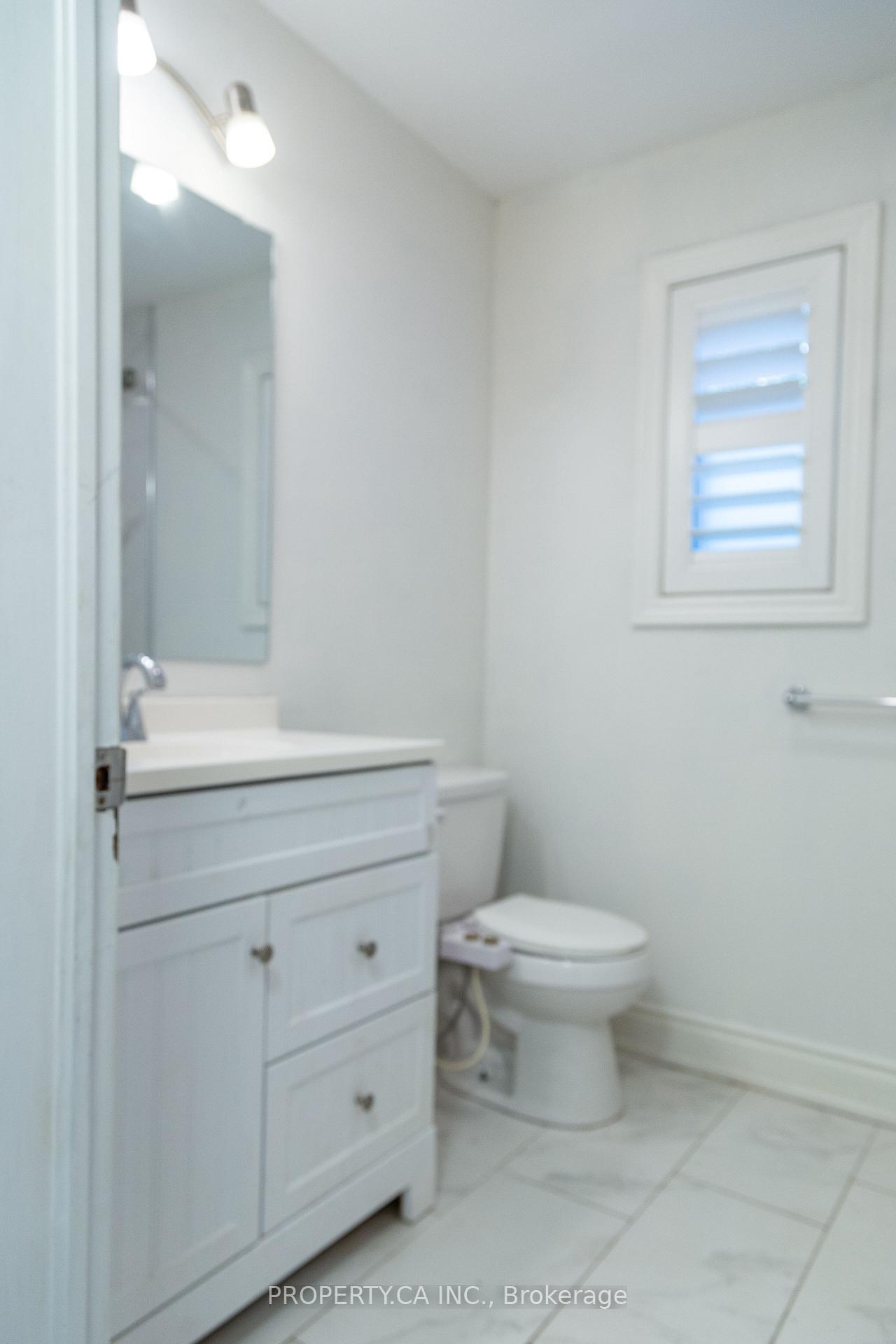Photo 13 of 8 Dufferin Street, Barrie, Sanford — HOMEH