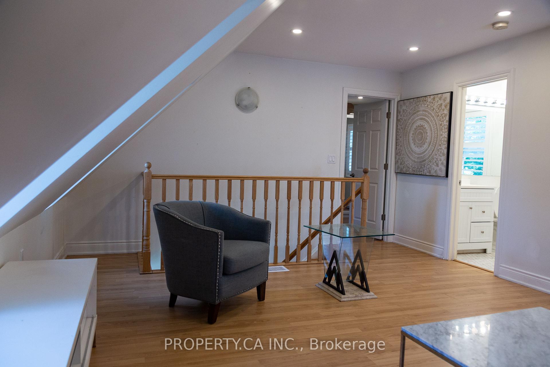 Photo 26 of 8 Dufferin Street, Barrie, Sanford — HOMEH