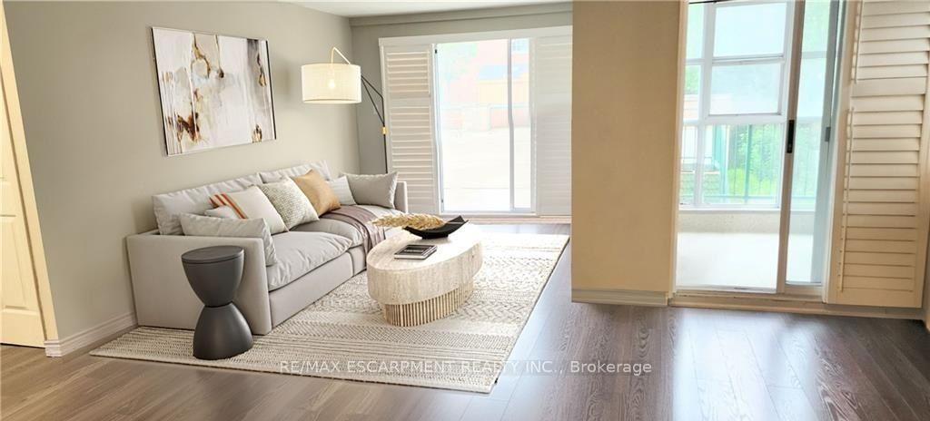 Photo 4 of Unit 204, 19 Lake Avenue S, Hamilton, Stoney Creek — HOMEH