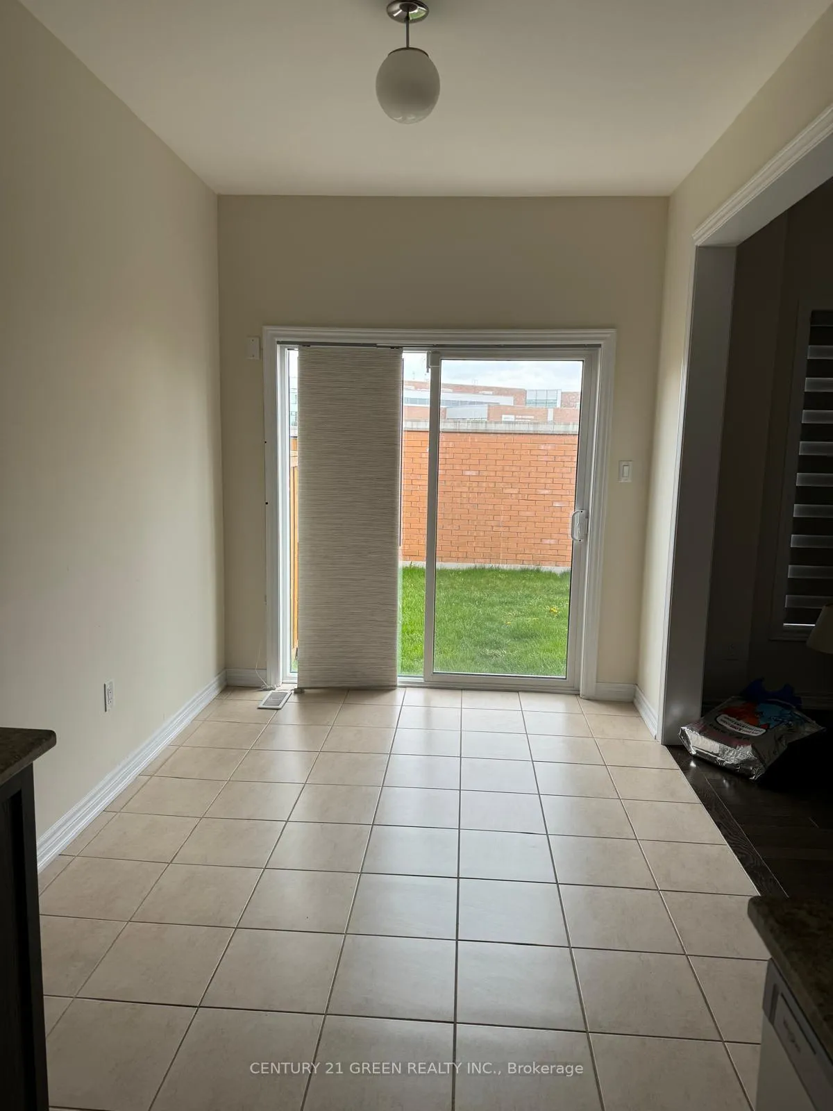 Photo 21 of Unit Main & 2nd Floor, 100 Lanark Circle, Brampton, Credit Valley — HOMEH