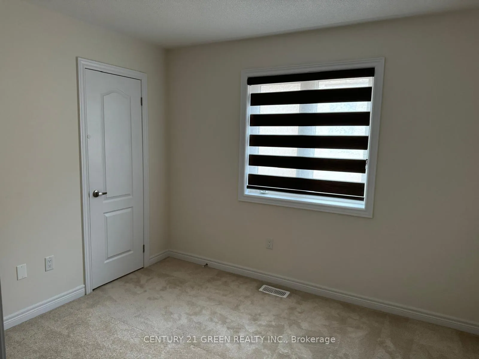 Photo 29 of Unit Main & 2nd Floor, 100 Lanark Circle, Brampton, Credit Valley — HOMEH