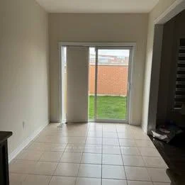 Photo 22 of Unit Main & 2nd Floor, 100 Lanark Circle, Brampton, Credit Valley — HOMEH
