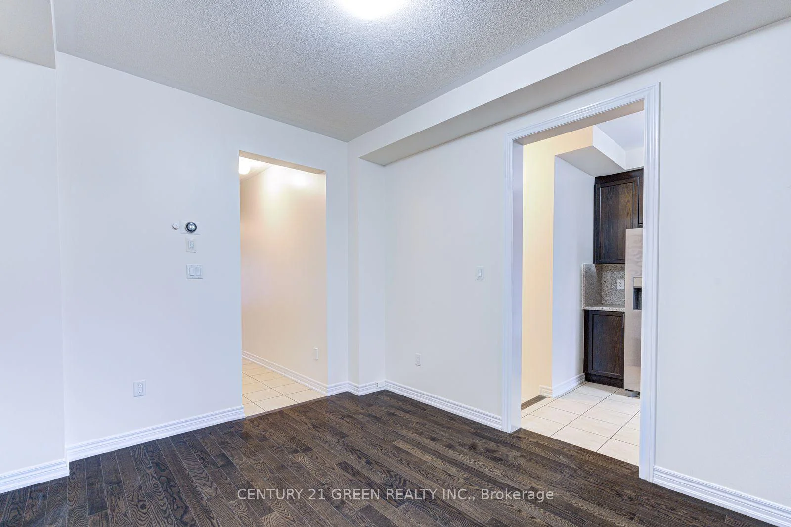 Photo 36 of Unit Main & 2nd Floor, 100 Lanark Circle, Brampton, Credit Valley — HOMEH