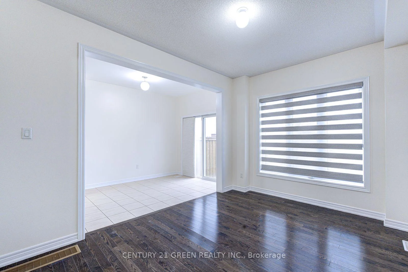 Photo 52 of Unit Main & 2nd Floor, 100 Lanark Circle, Brampton, Credit Valley — HOMEH