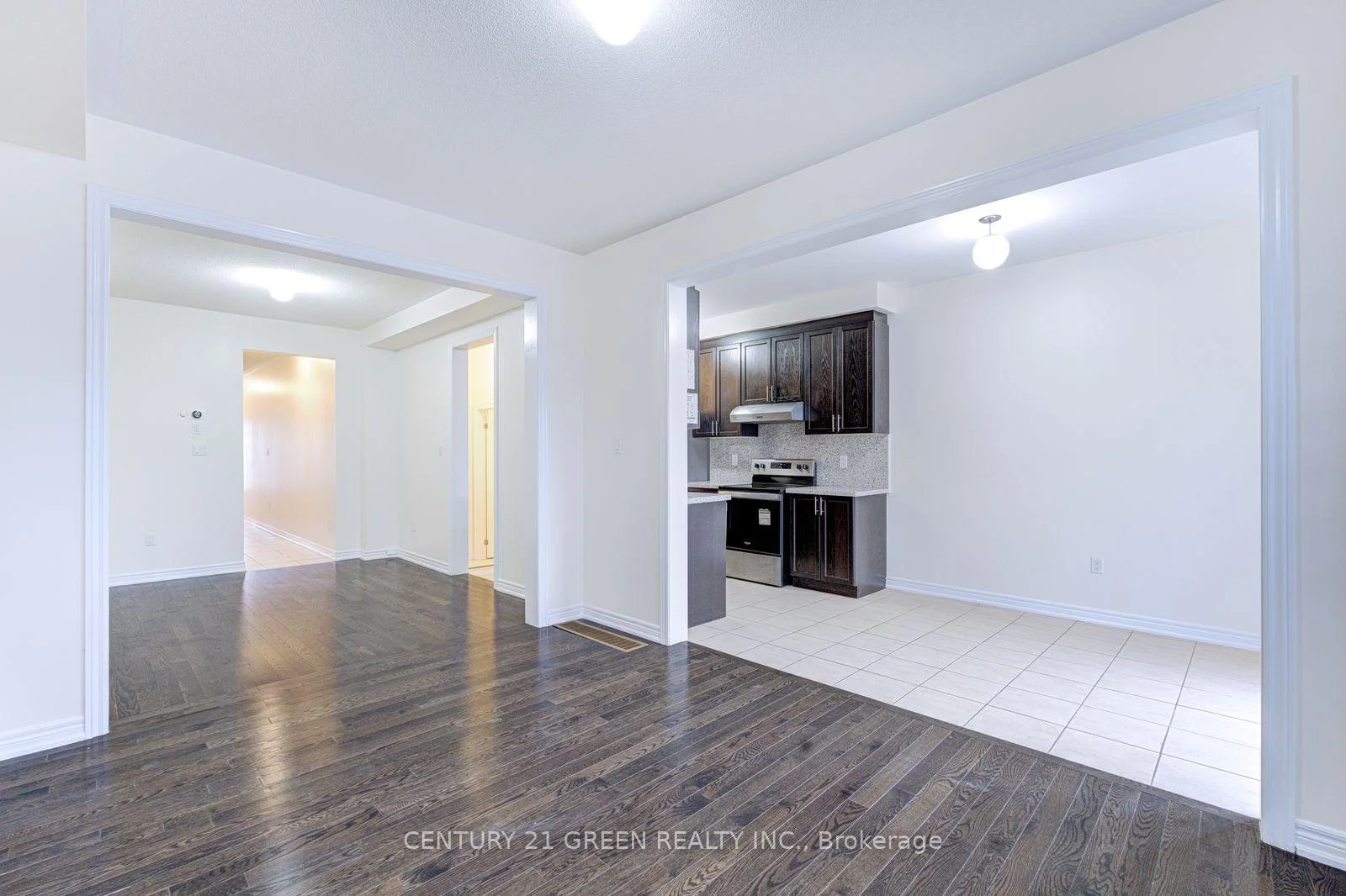Photo 56 of Unit Main & 2nd Floor, 100 Lanark Circle, Brampton, Credit Valley — HOMEH