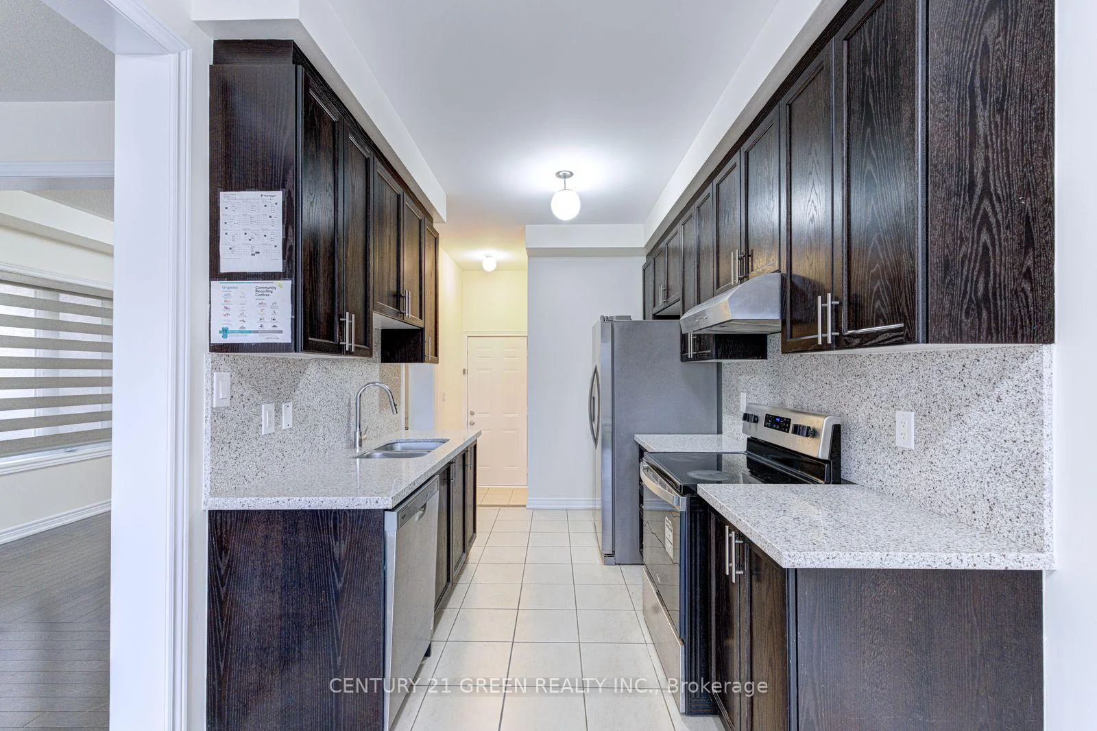 Photo 70 of Unit Main & 2nd Floor, 100 Lanark Circle, Brampton, Credit Valley — HOMEH