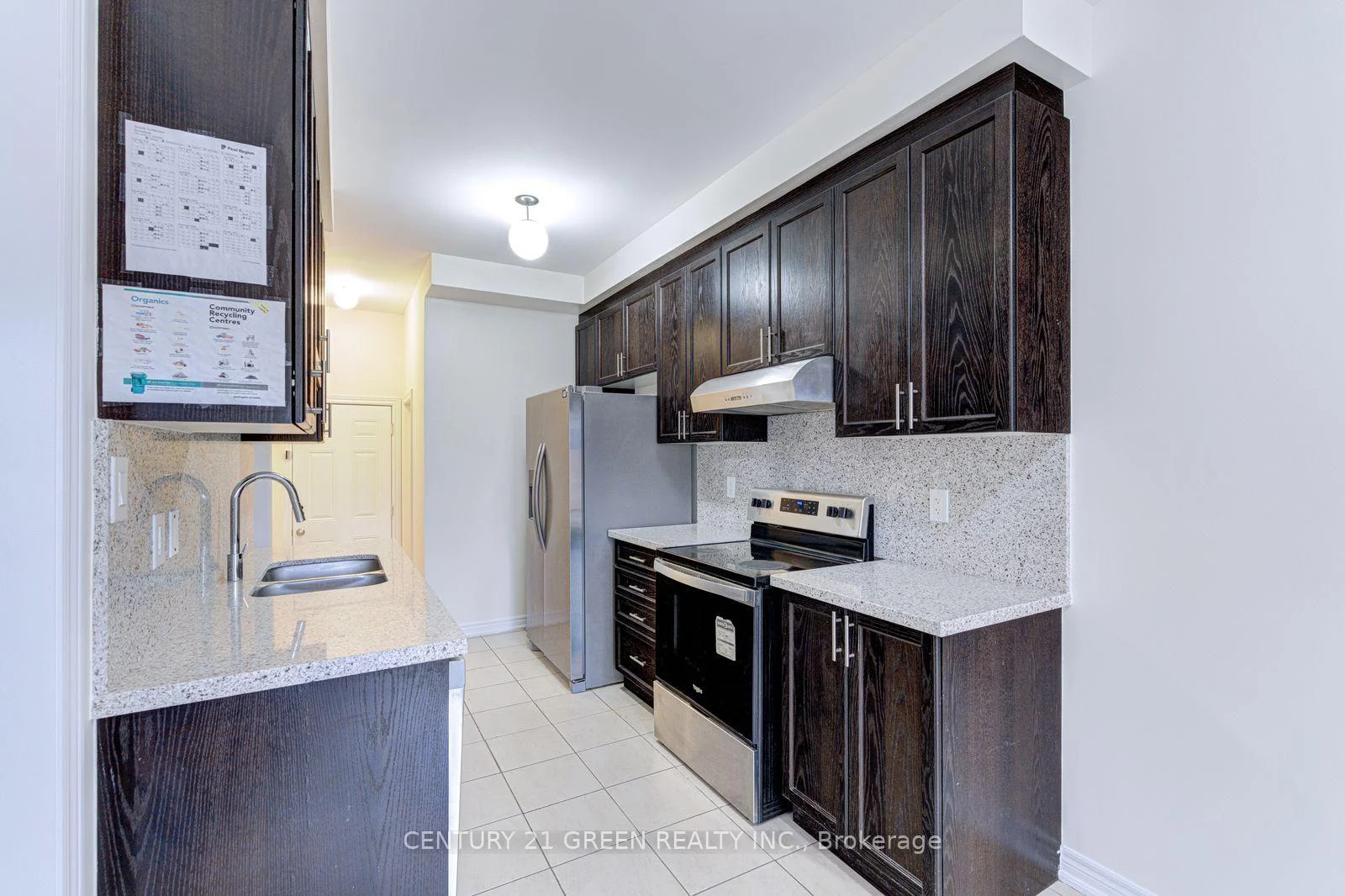 Photo 71 of Unit Main & 2nd Floor, 100 Lanark Circle, Brampton, Credit Valley — HOMEH