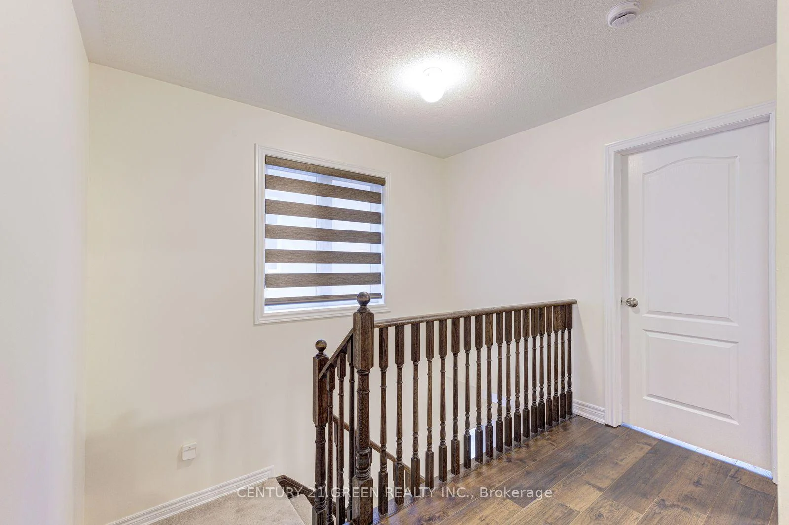 Photo 77 of Unit Main & 2nd Floor, 100 Lanark Circle, Brampton, Credit Valley — HOMEH