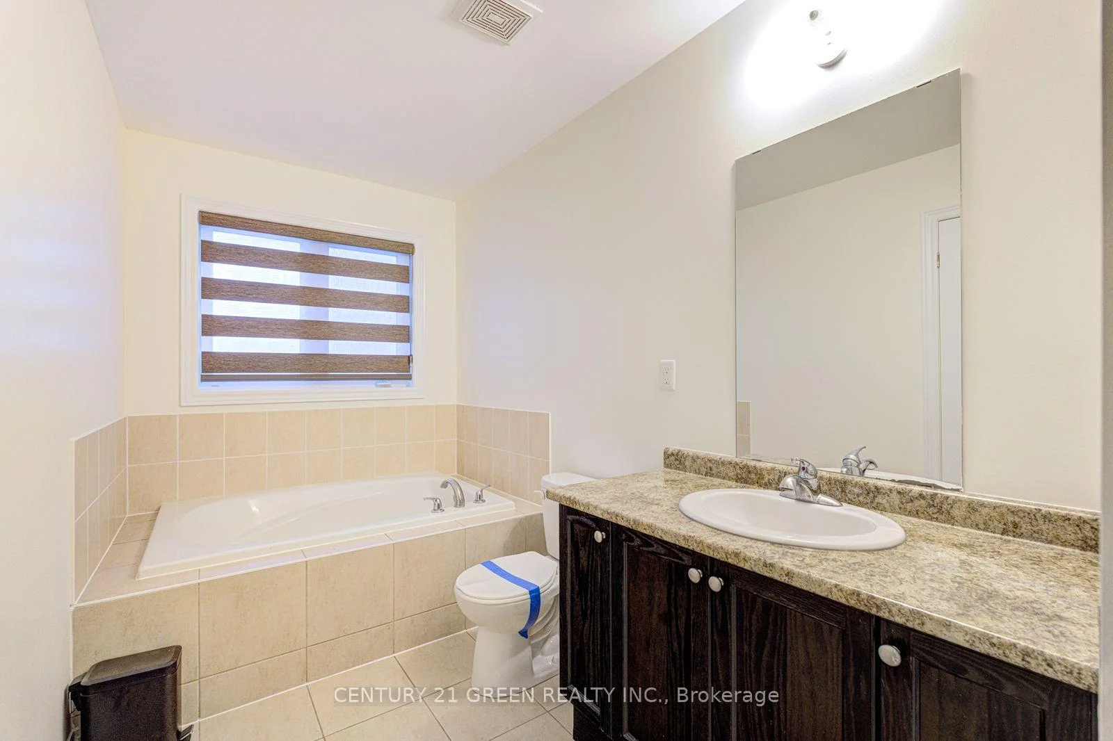 Photo 82 of Unit Main & 2nd Floor, 100 Lanark Circle, Brampton, Credit Valley — HOMEH