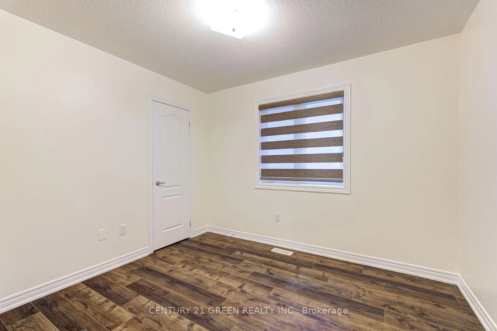 Photo 84 of Unit Main & 2nd Floor, 100 Lanark Circle, Brampton, Credit Valley — HOMEH