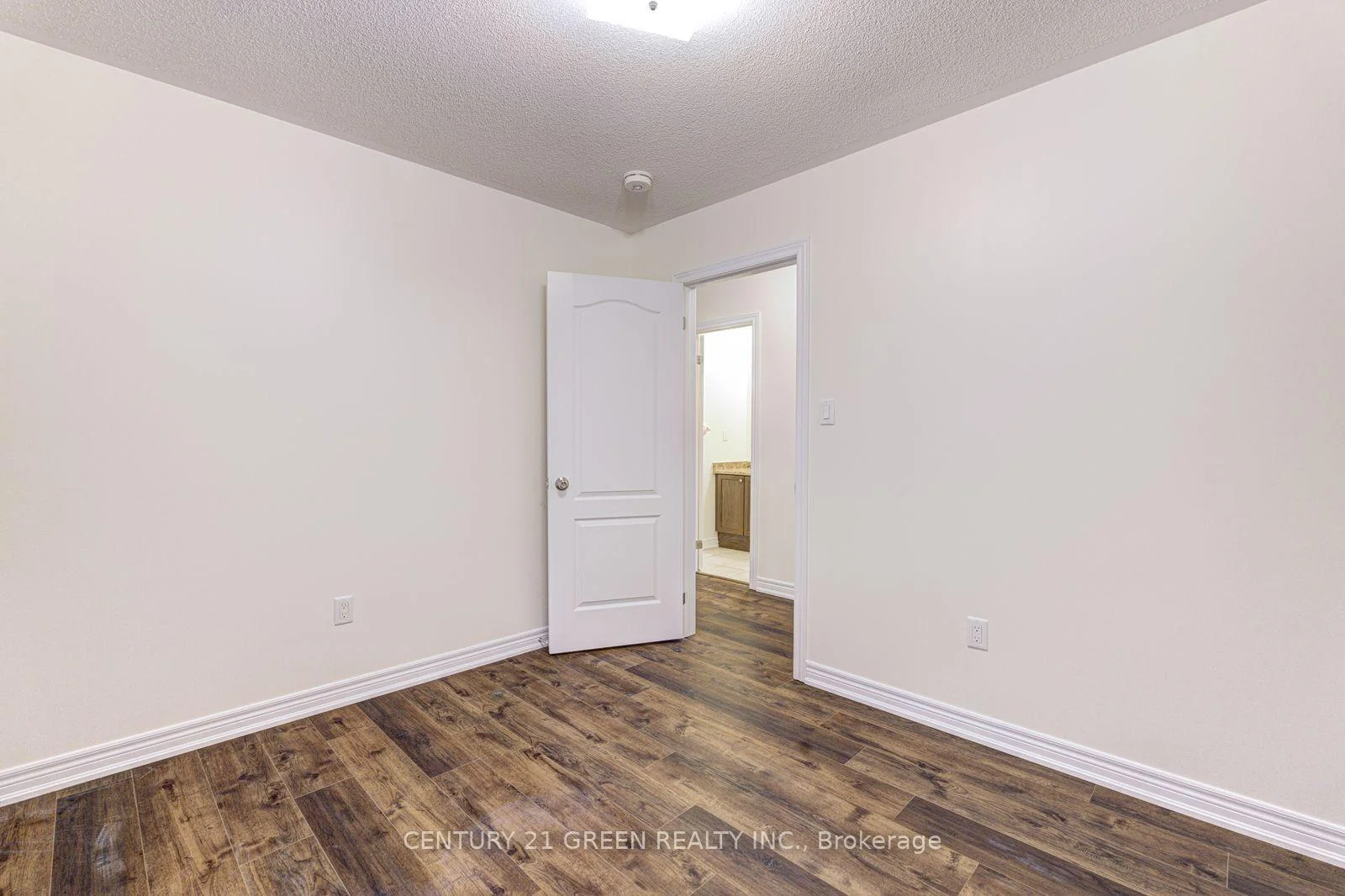 Photo 85 of Unit Main & 2nd Floor, 100 Lanark Circle, Brampton, Credit Valley — HOMEH
