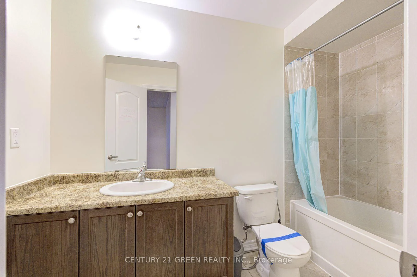 Photo 87 of Unit Main & 2nd Floor, 100 Lanark Circle, Brampton, Credit Valley — HOMEH