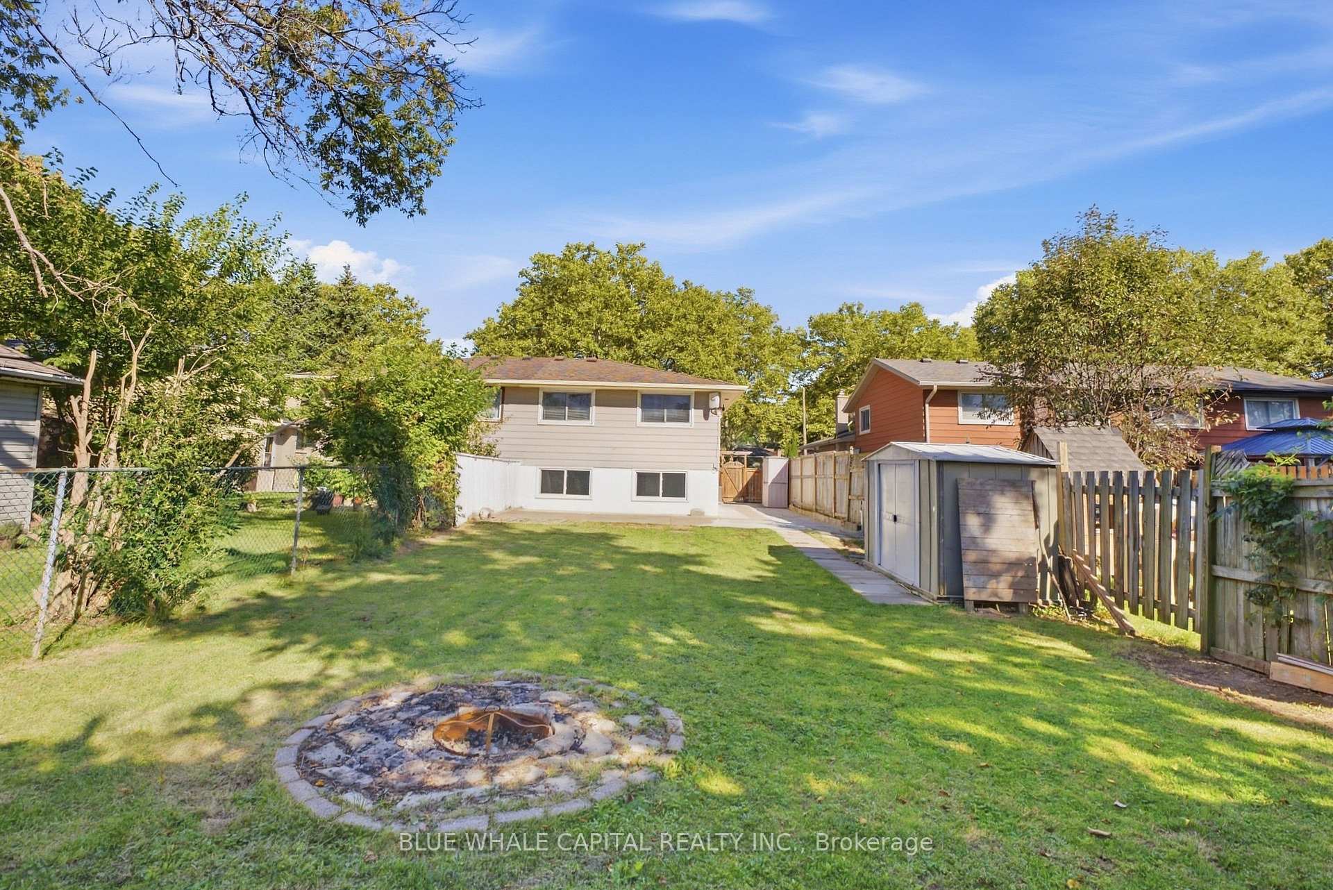 Photo 7 of 4411 Meadowvale Drive, Niagara Falls, Morrison — HOMEH