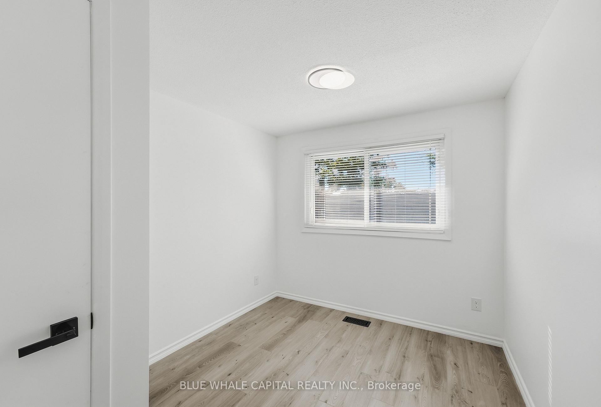 Photo 20 of 4411 Meadowvale Drive, Niagara Falls, Morrison — HOMEH