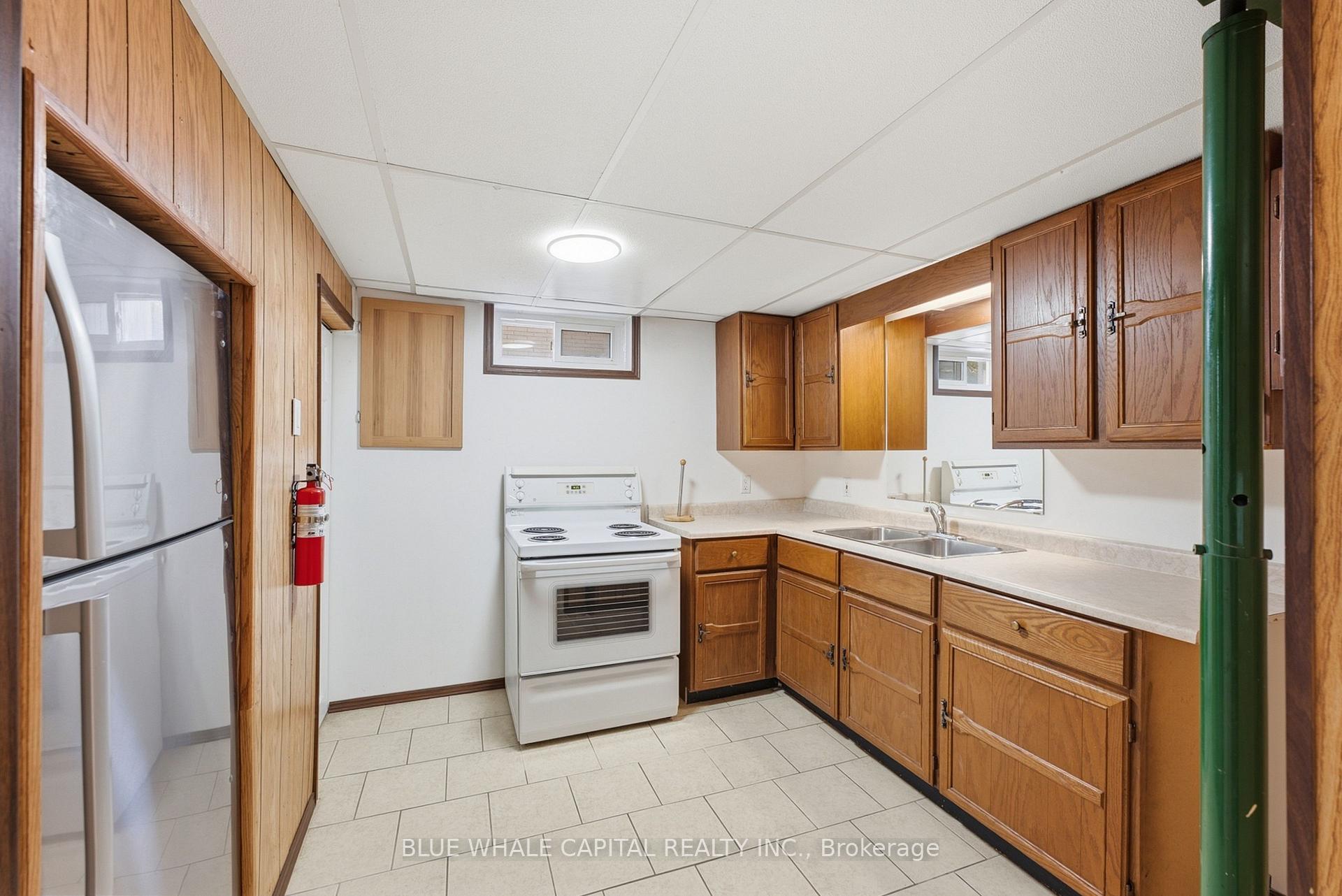 Photo 37 of 4411 Meadowvale Drive, Niagara Falls, Morrison — HOMEH