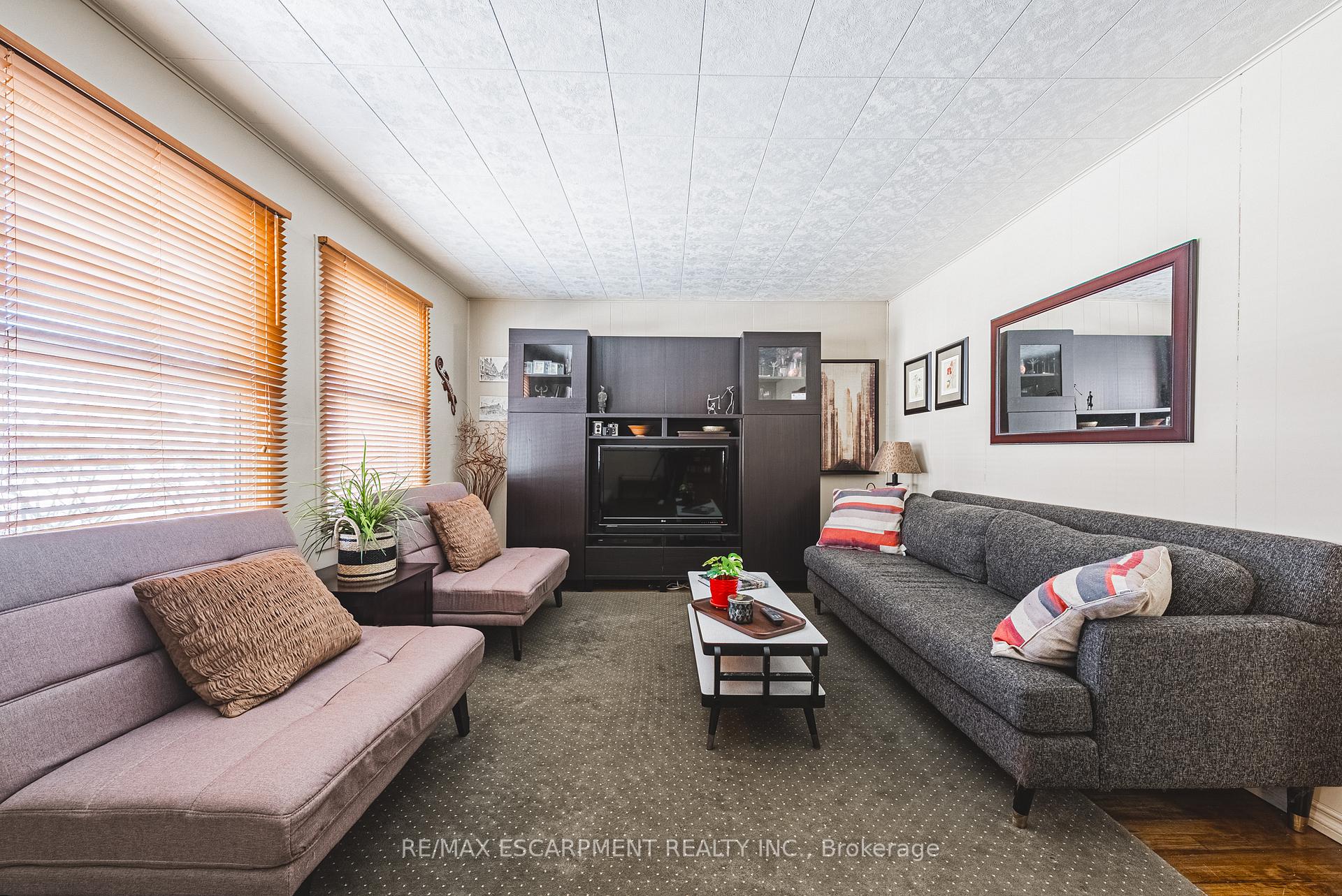 Photo 3 of 28 Munn Street, Hamilton, Raleigh — HOMEH