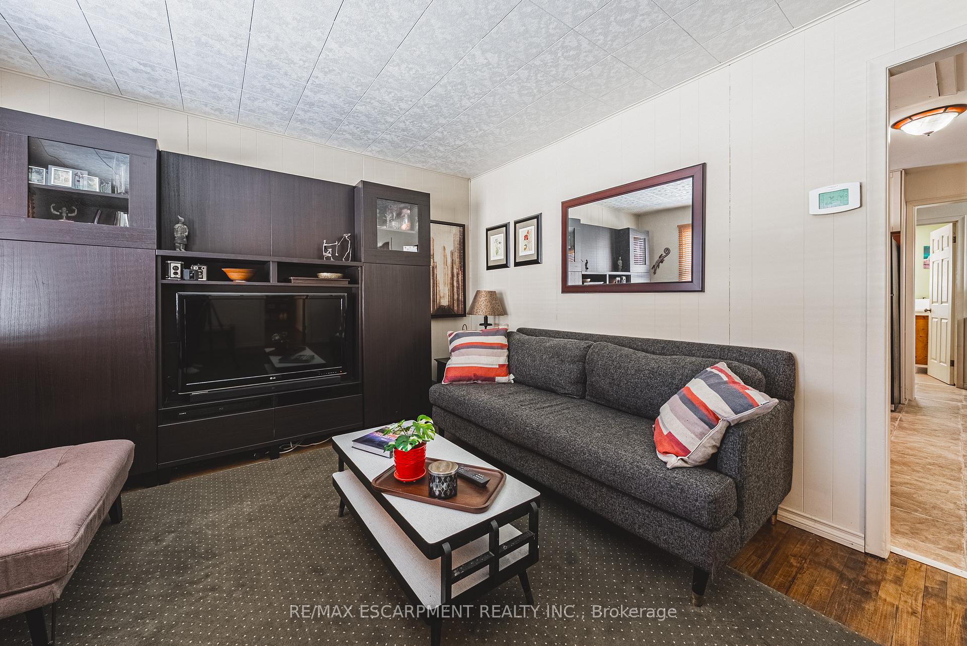 Photo 5 of 28 Munn Street, Hamilton, Raleigh — HOMEH