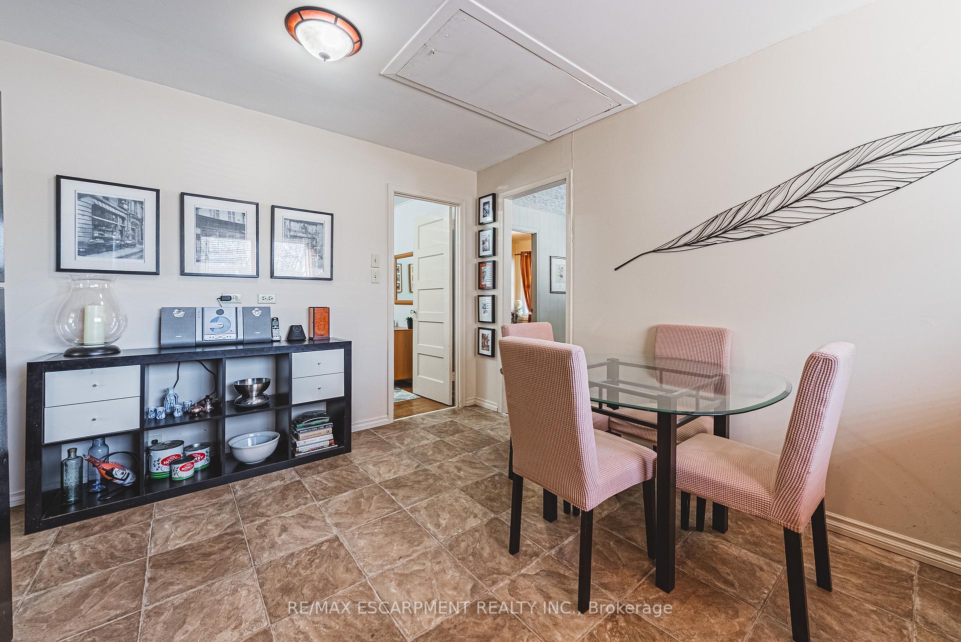 Photo 10 of 28 Munn Street, Hamilton, Raleigh — HOMEH
